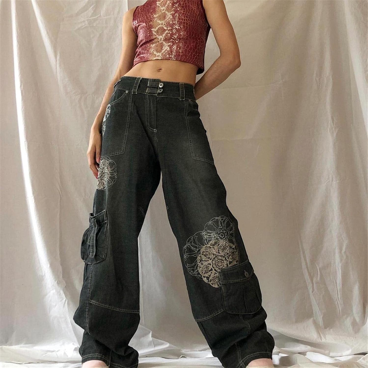 Gothic Cargo Jeans for Women Wide Straight Leg Punk Grunge Baggy Pants Goth Aesthetic Trousers Y2K Streetwear with Pockets Medium